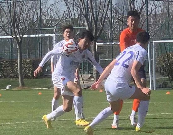 下半场补时3分钟，拜仁3-0斯图加特。